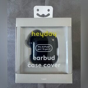 NIB Heyday Black Earbud Case Cover
